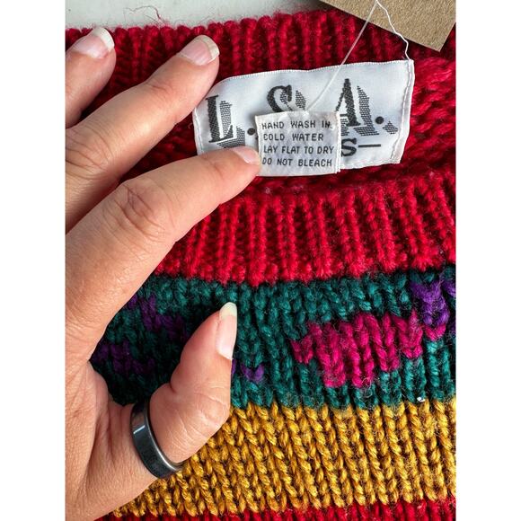 80s Oversized Heart Sweater from LSA, Medium - Picture 5 of 5